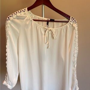 New Directions Cream 3/4 Sleeve Tie Front Blouse